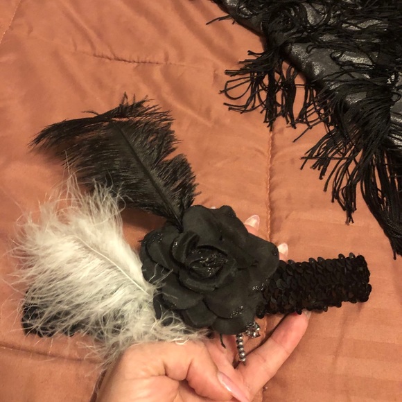 Flapper Costume!! - Picture 3 of 7